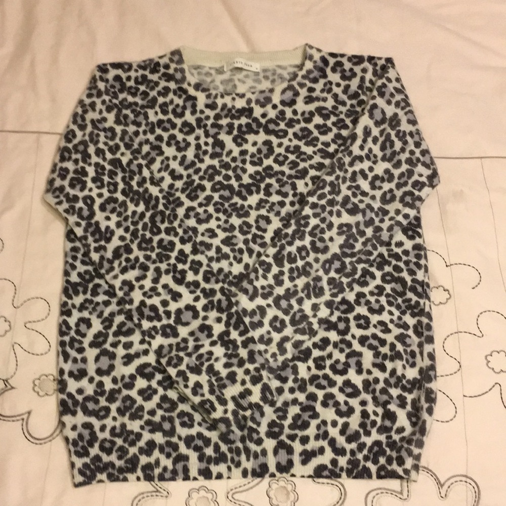 Used thin sweater - Picture 5 of 6